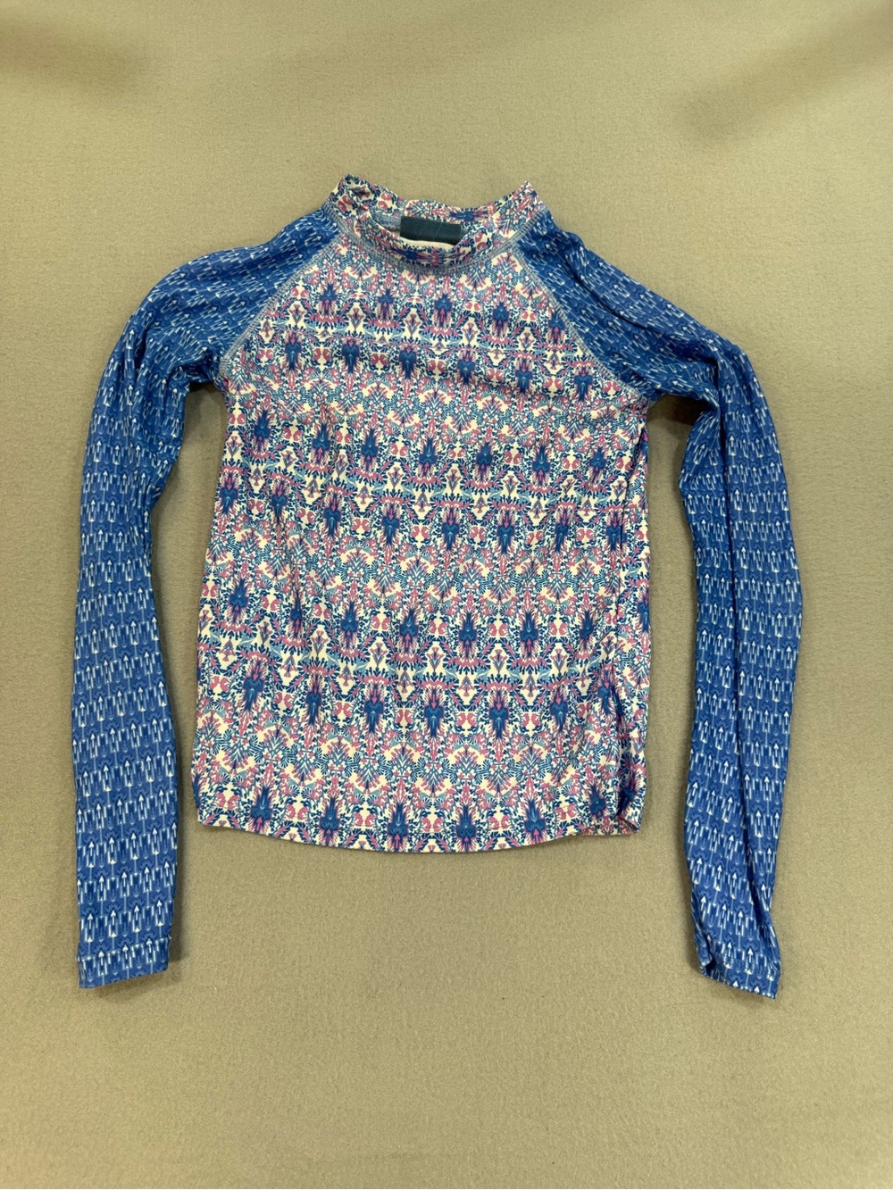 Cabana Life Blue and Pink Long Sleeve Rashguard Top girls 6
